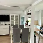 Dom Pod Swierkiem Semesterbostad