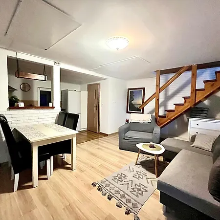 Dom Pod Swierkiem Hébergement de vacances *