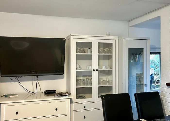 Dom Pod Swierkiem Hébergement de vacances Male Swornegacie