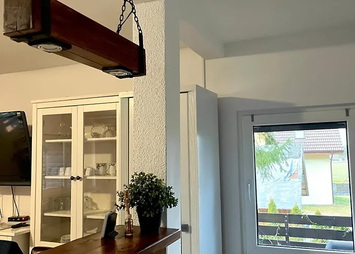 Dom Pod Swierkiem * Male Swornegacie