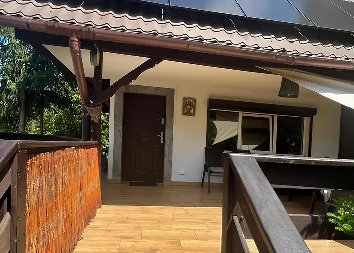 Dom Pod Swierkiem * Male Swornegacie